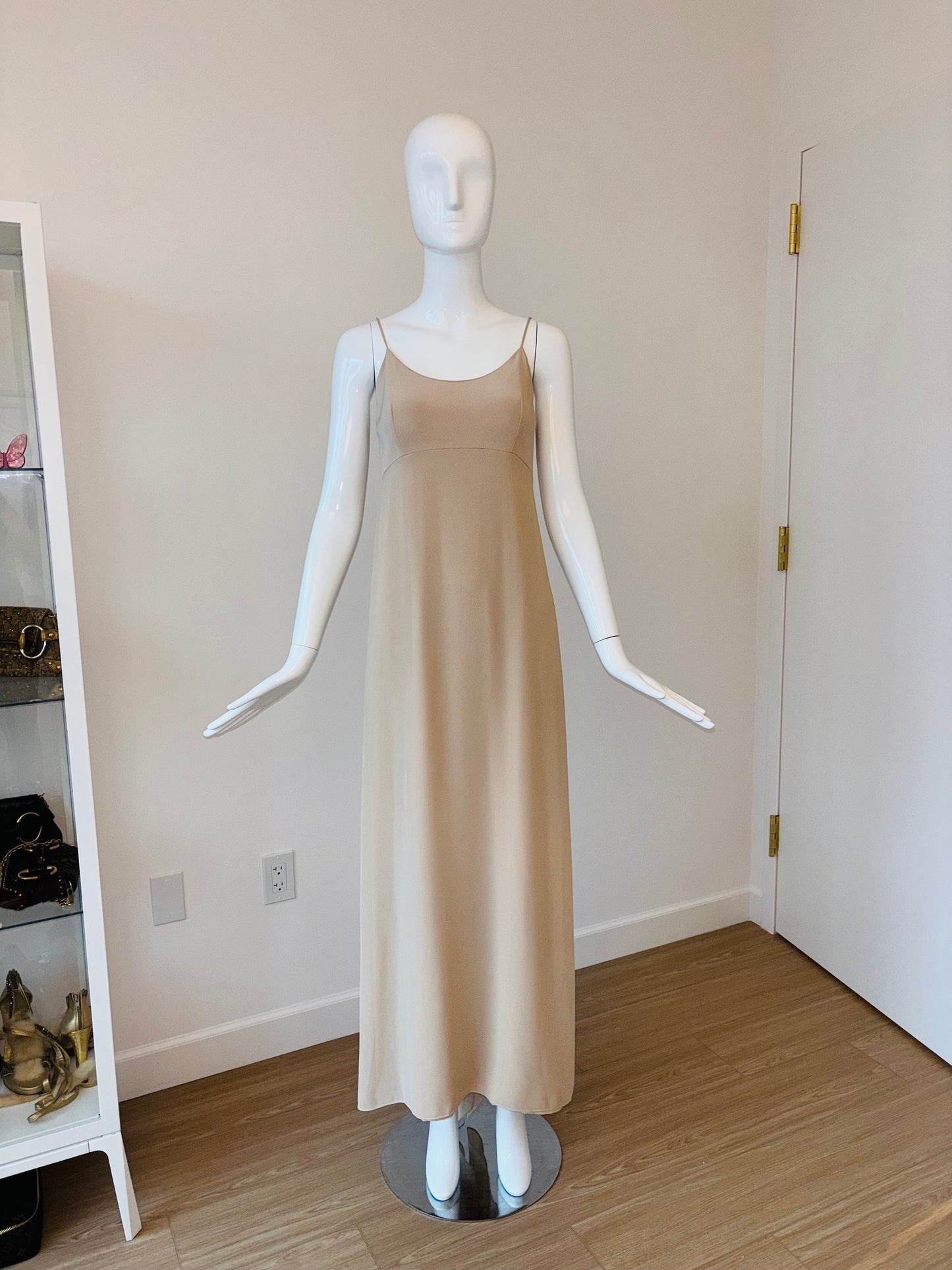 VERA WANG 90's/00 Tan Bridal Gown w. Bustle