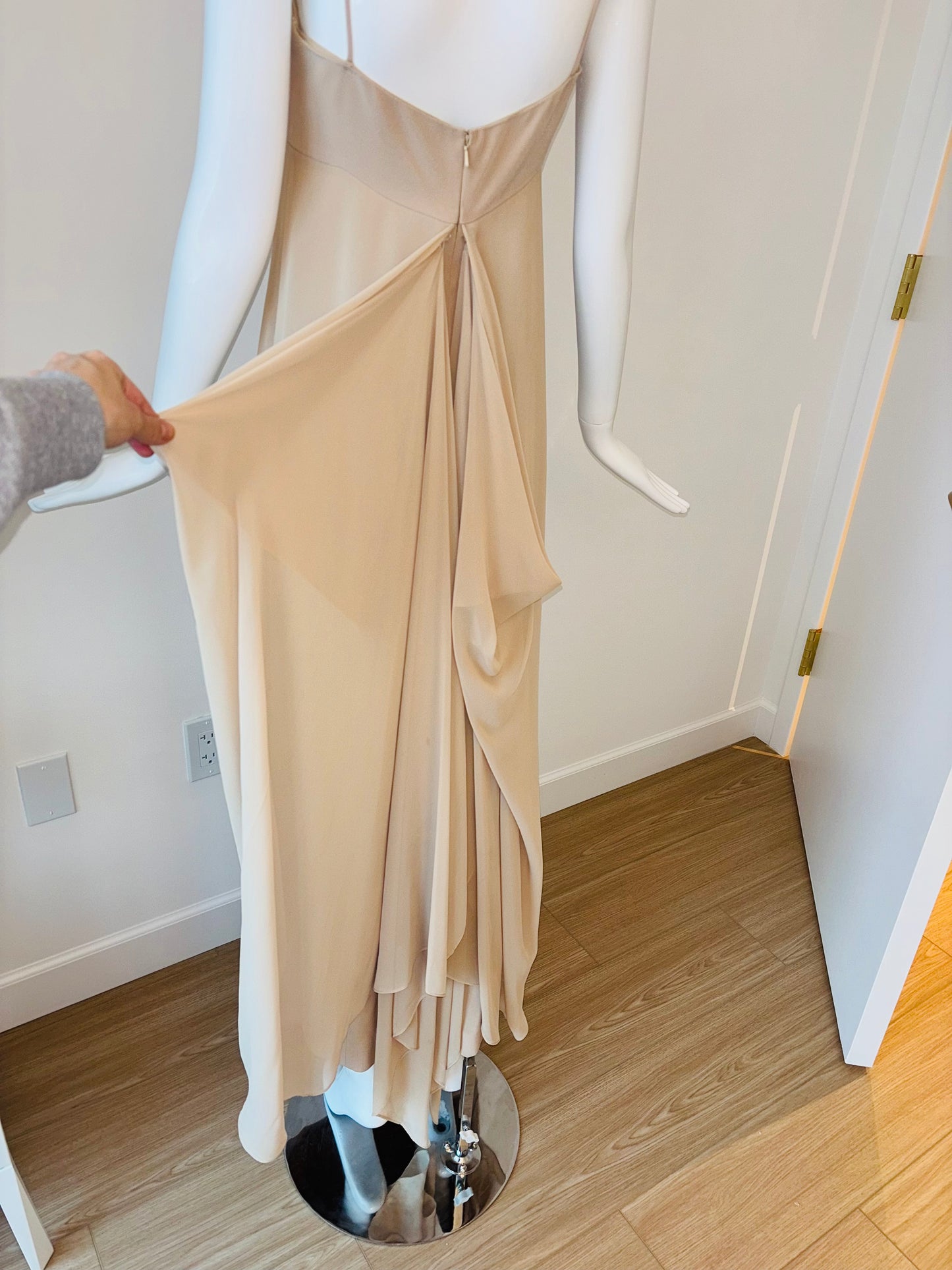 VERA WANG 90's/00 Tan Bridal Gown w. Bustle
