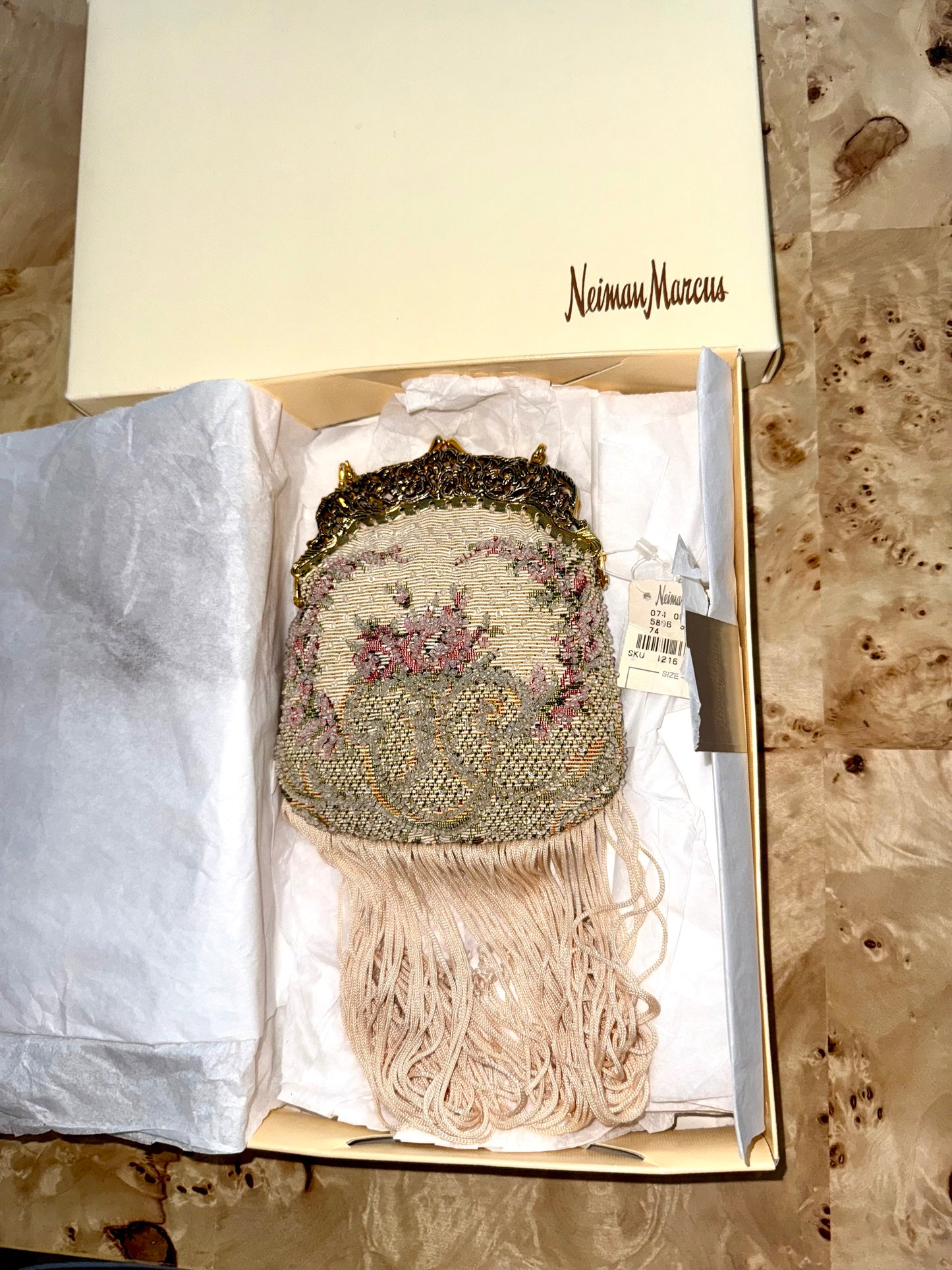 BADGLEY MISCHKA Vintage Embroidered Evening Beaded Bag
