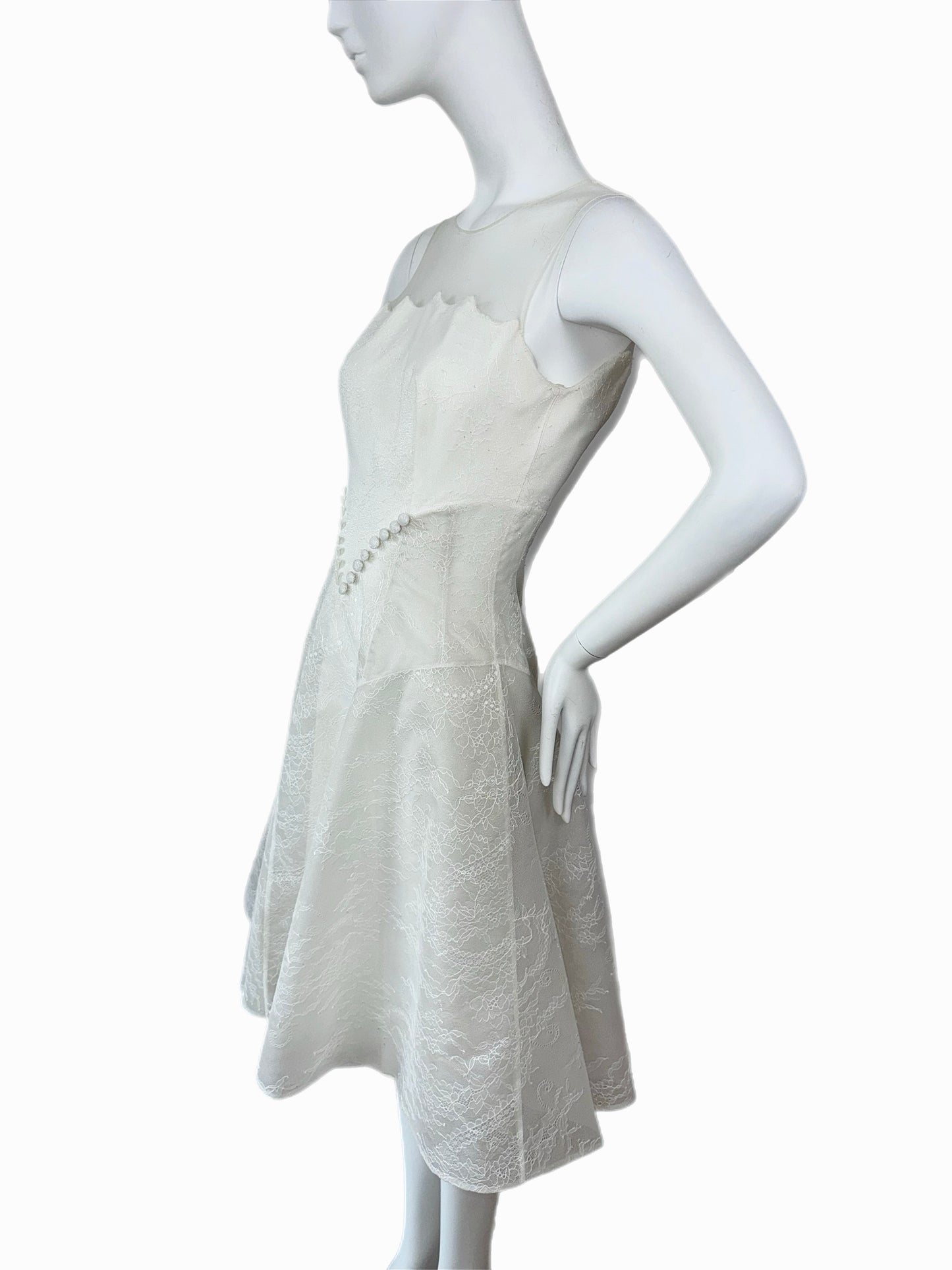 DAVID FIELDEN Sample White Lace Bridal Dress