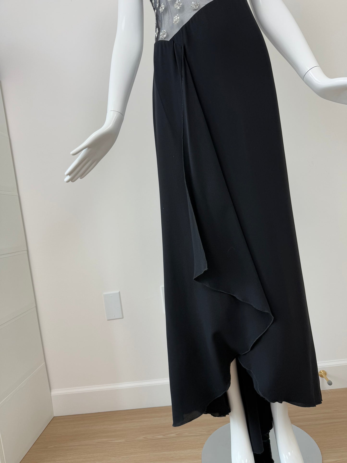 VALENTINO 2000 Vintage Black Silk w. Silver Embellishments Evening Gown