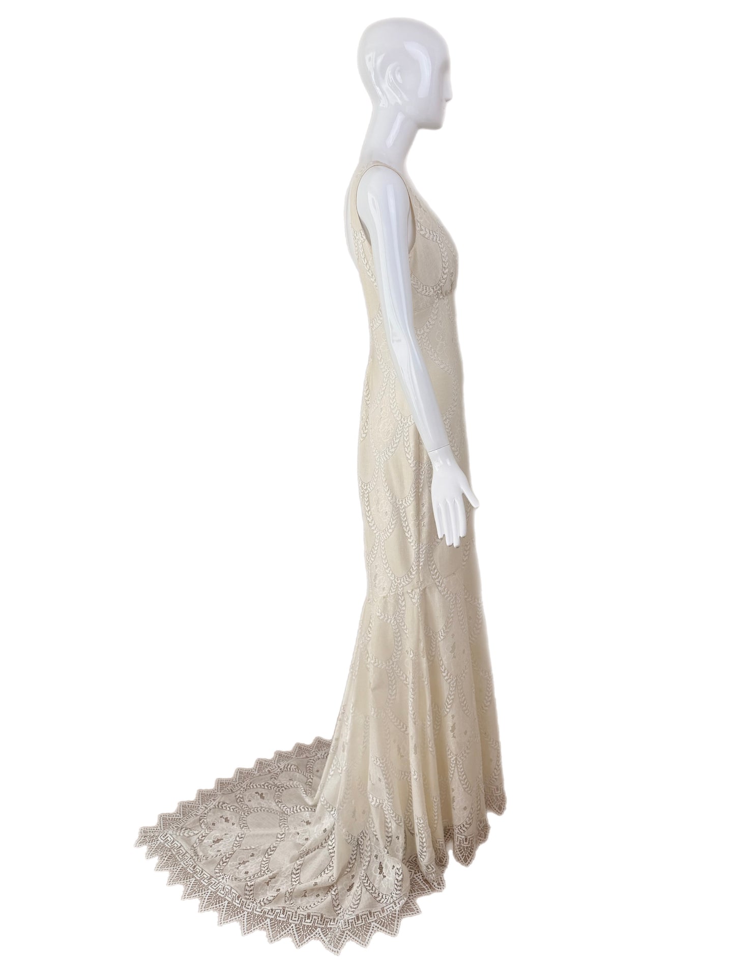 CLAIRE PETTIBONE 2015 Vanilla Cream Lace Bridal Gown