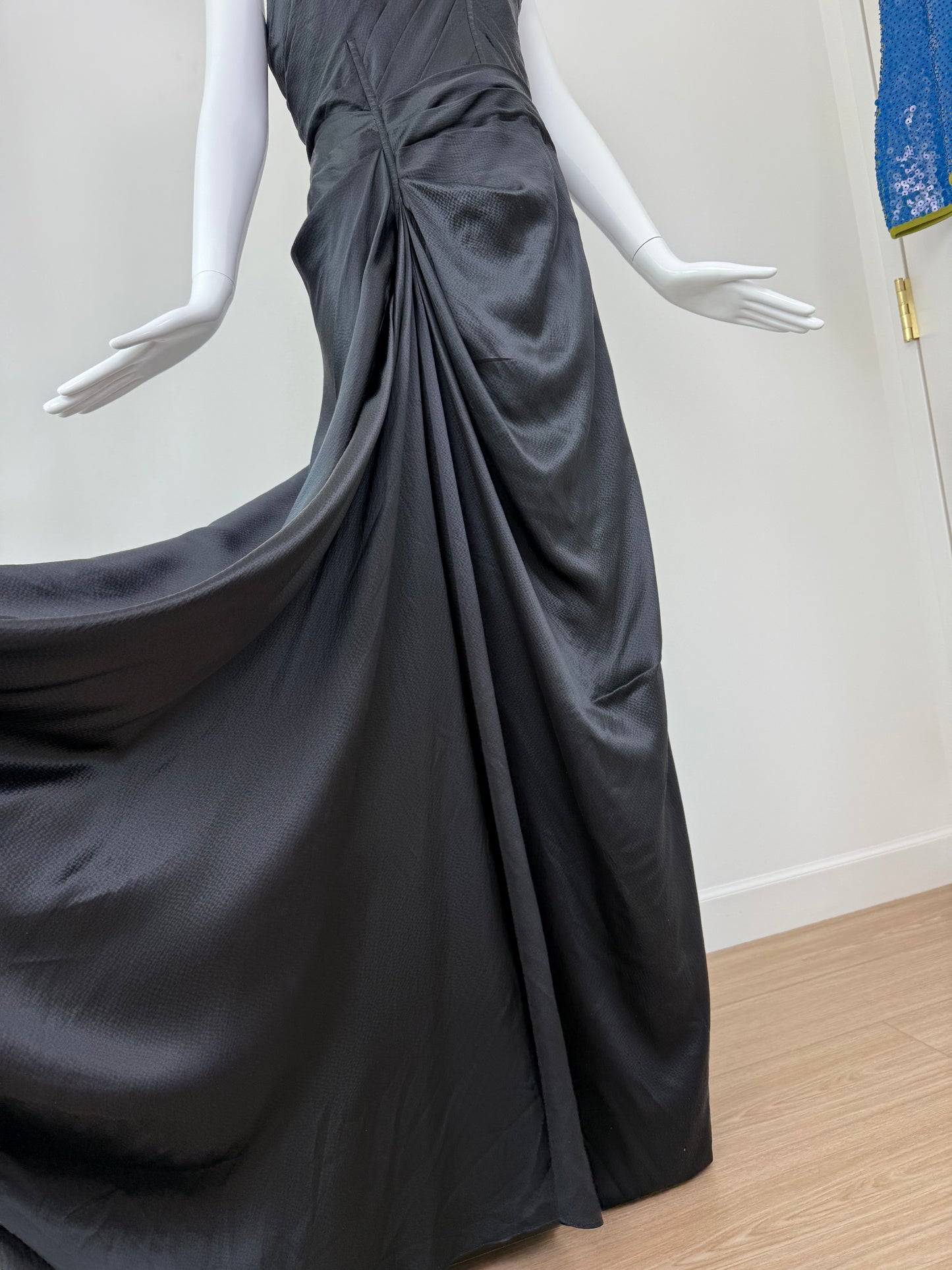 EMANUEL UNGARO 2007 Vintage Black Hammered Silk Evening Gown