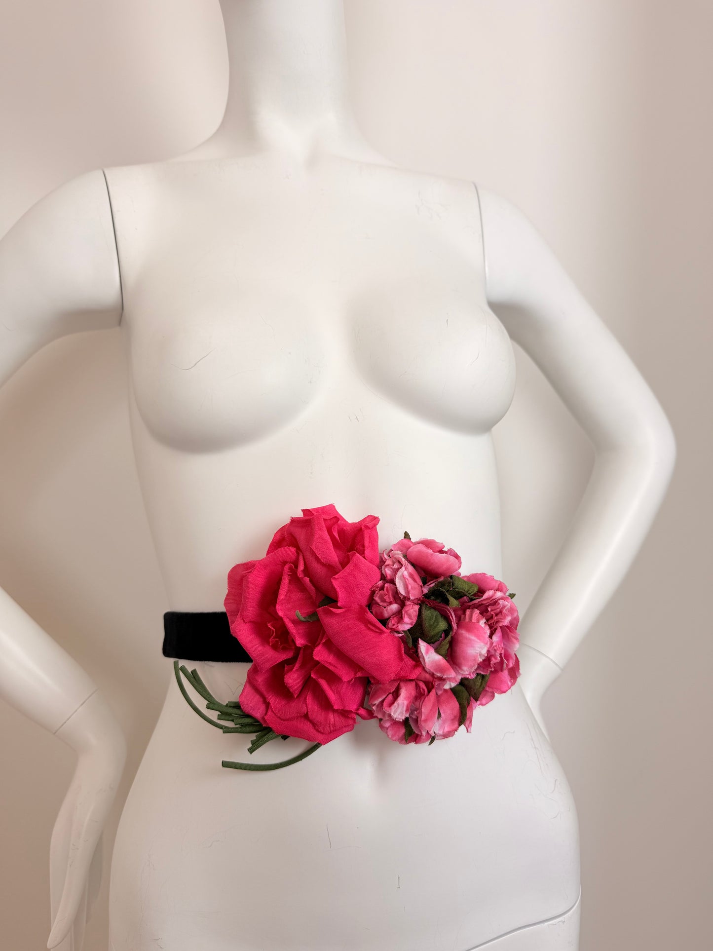 DOLCE & GABBANA Magenta Petal Pink Floral Belt