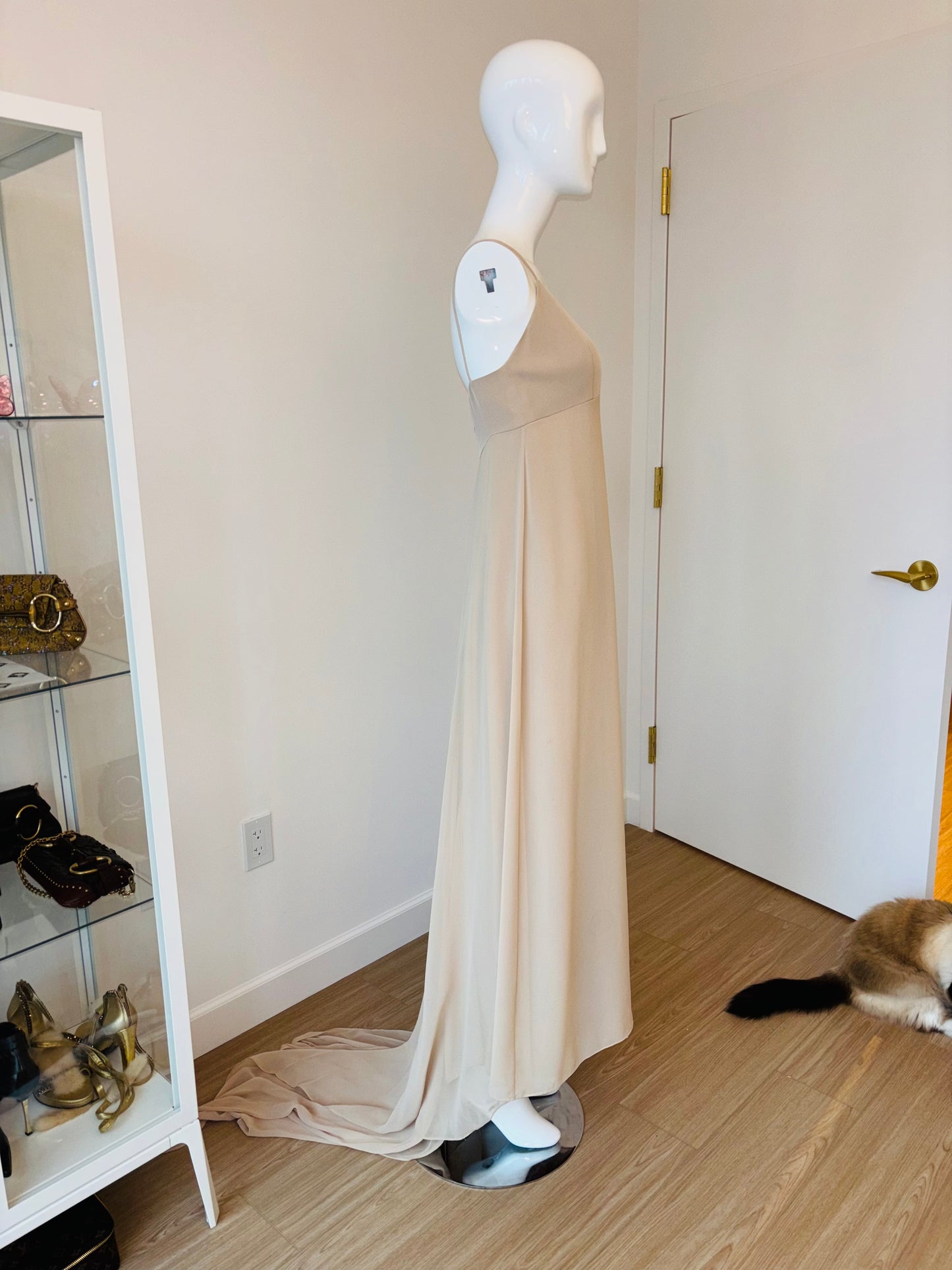 VERA WANG 90's/00 Tan Bridal Gown w. Bustle