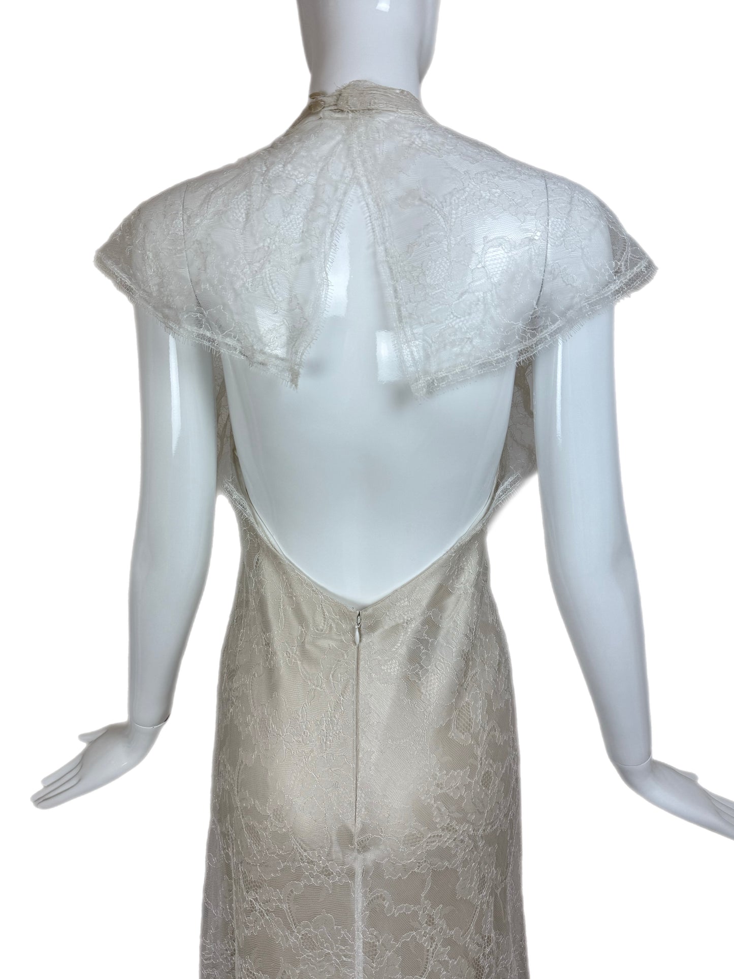 DAVID FIELDEN 2017 Runway Sample Ivory Lace Bridal Gown