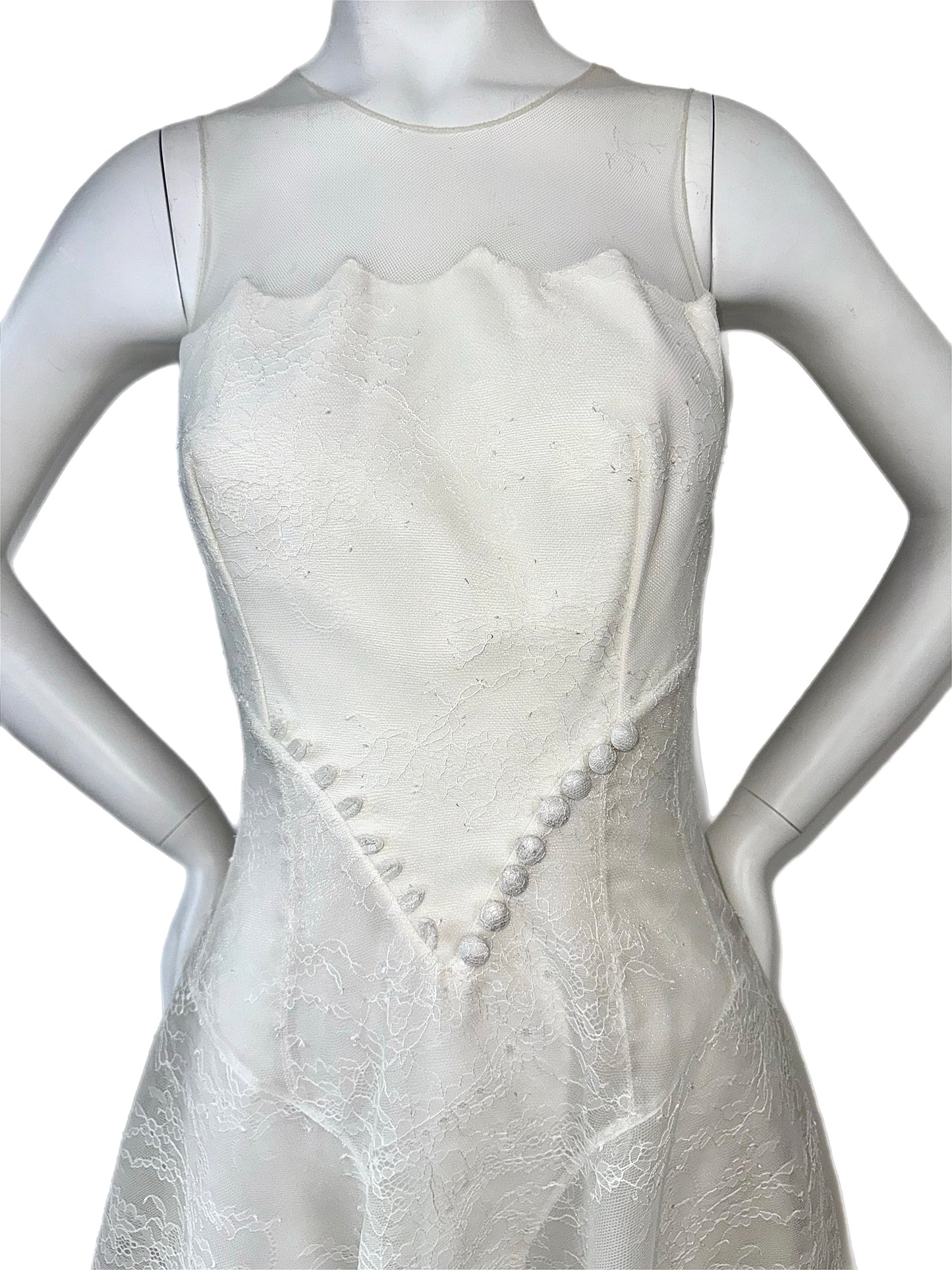 DAVID FIELDEN Sample White Lace Bridal Dress