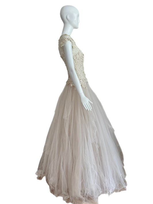 DAVID FIELDEN Sample Bridal Wedding Gown