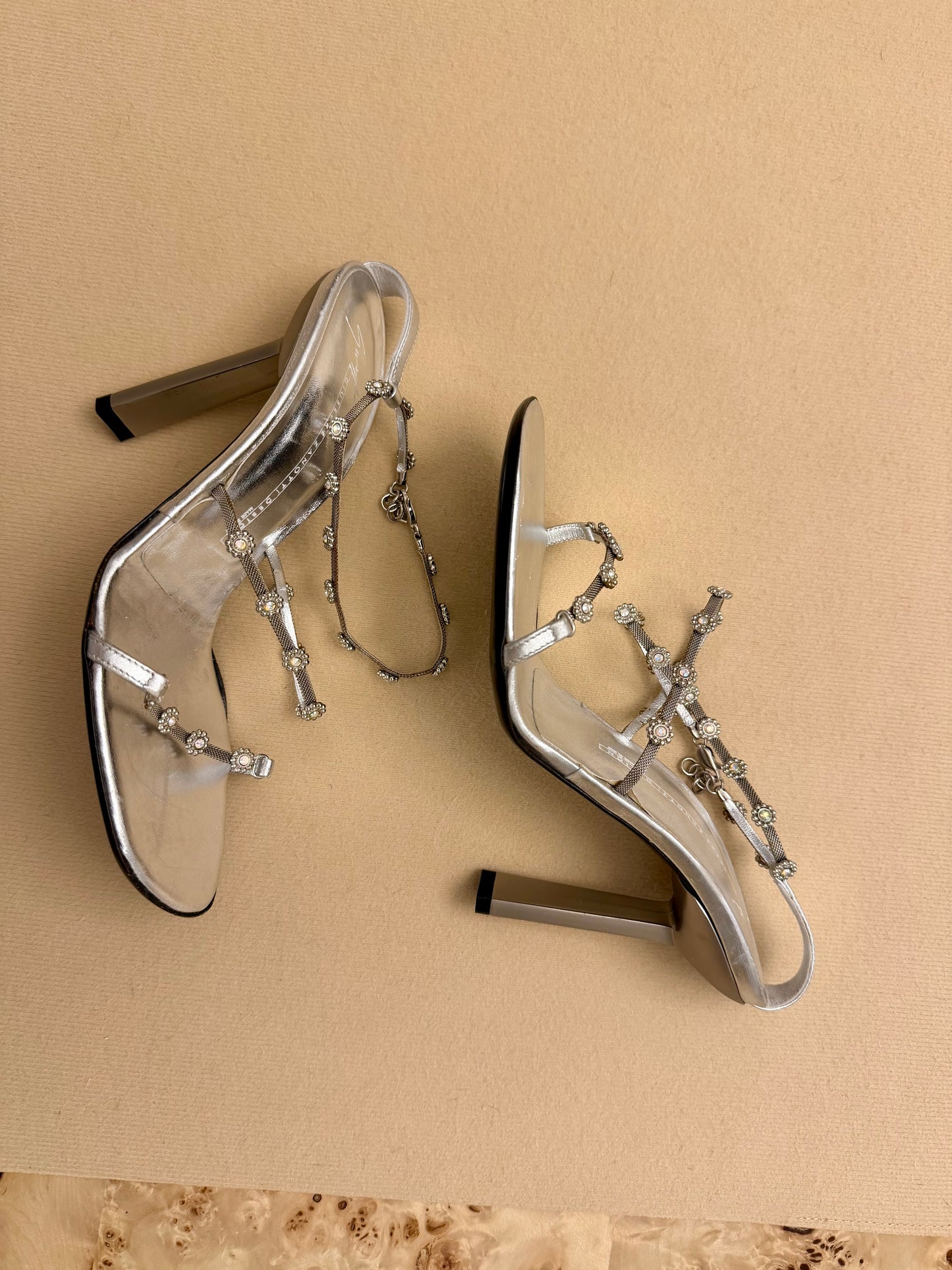 GIUSEPPE ZANOTTI 90's Vintage Silver Crystal Flower Chain Strap Sandals