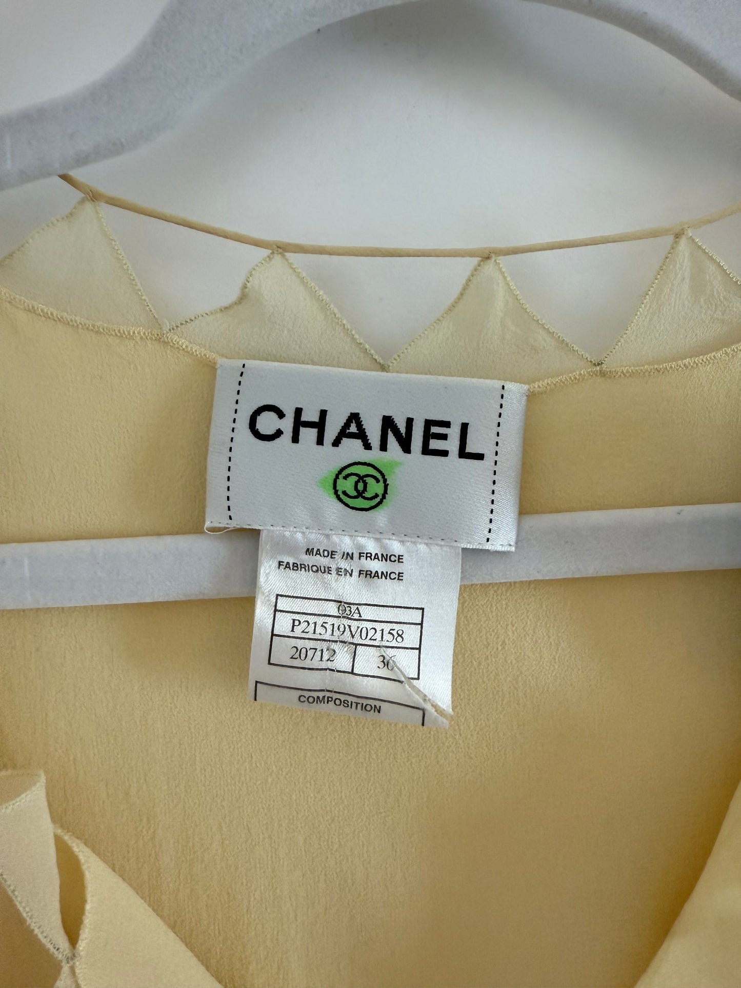 CHANEL 2003 Vintage Silk Vanilla Blouse w. Leather Camilla