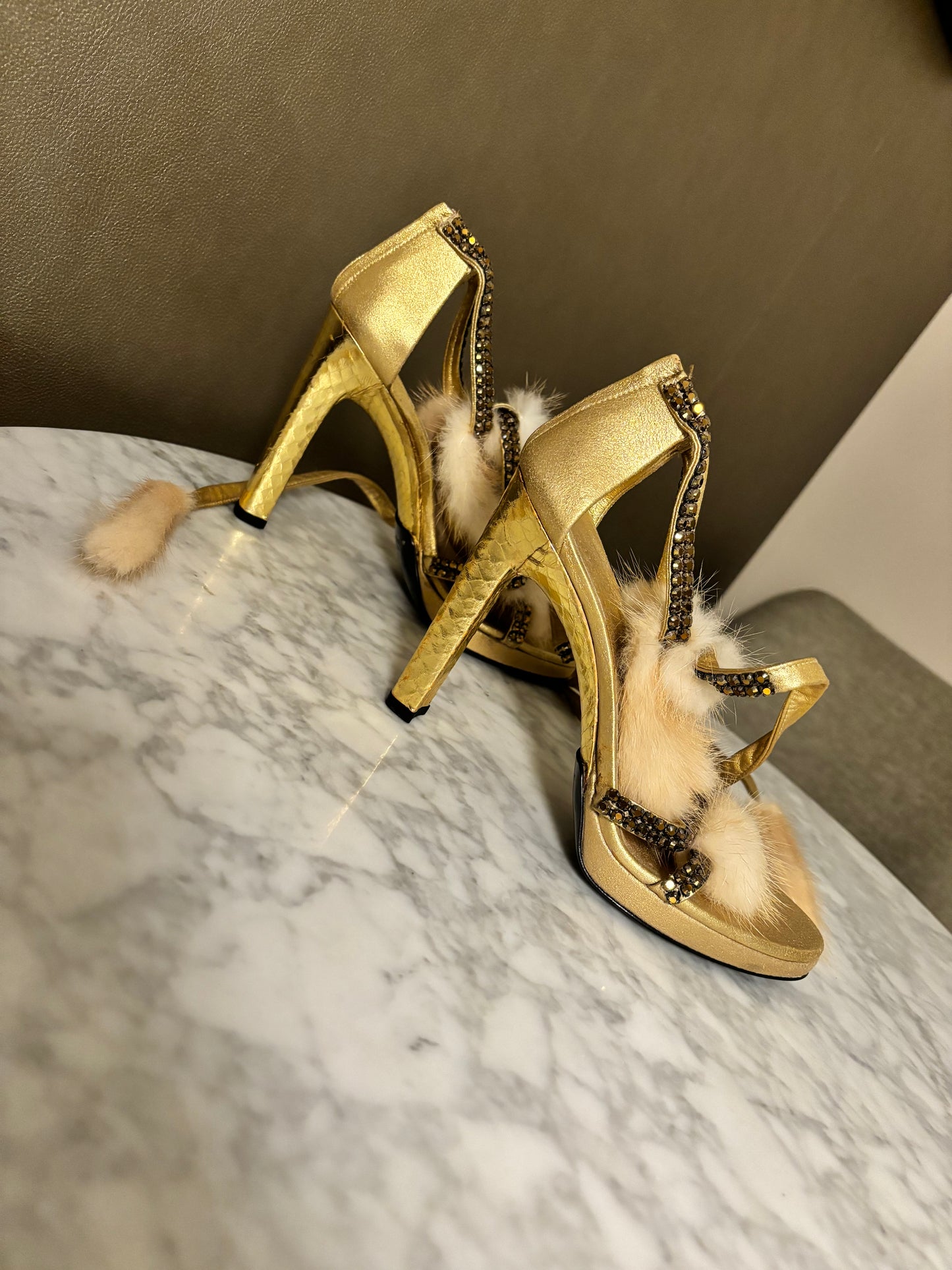 GUCCI by TOM FORD 2004 Vintage Runway Gold Mink Fur Sandals