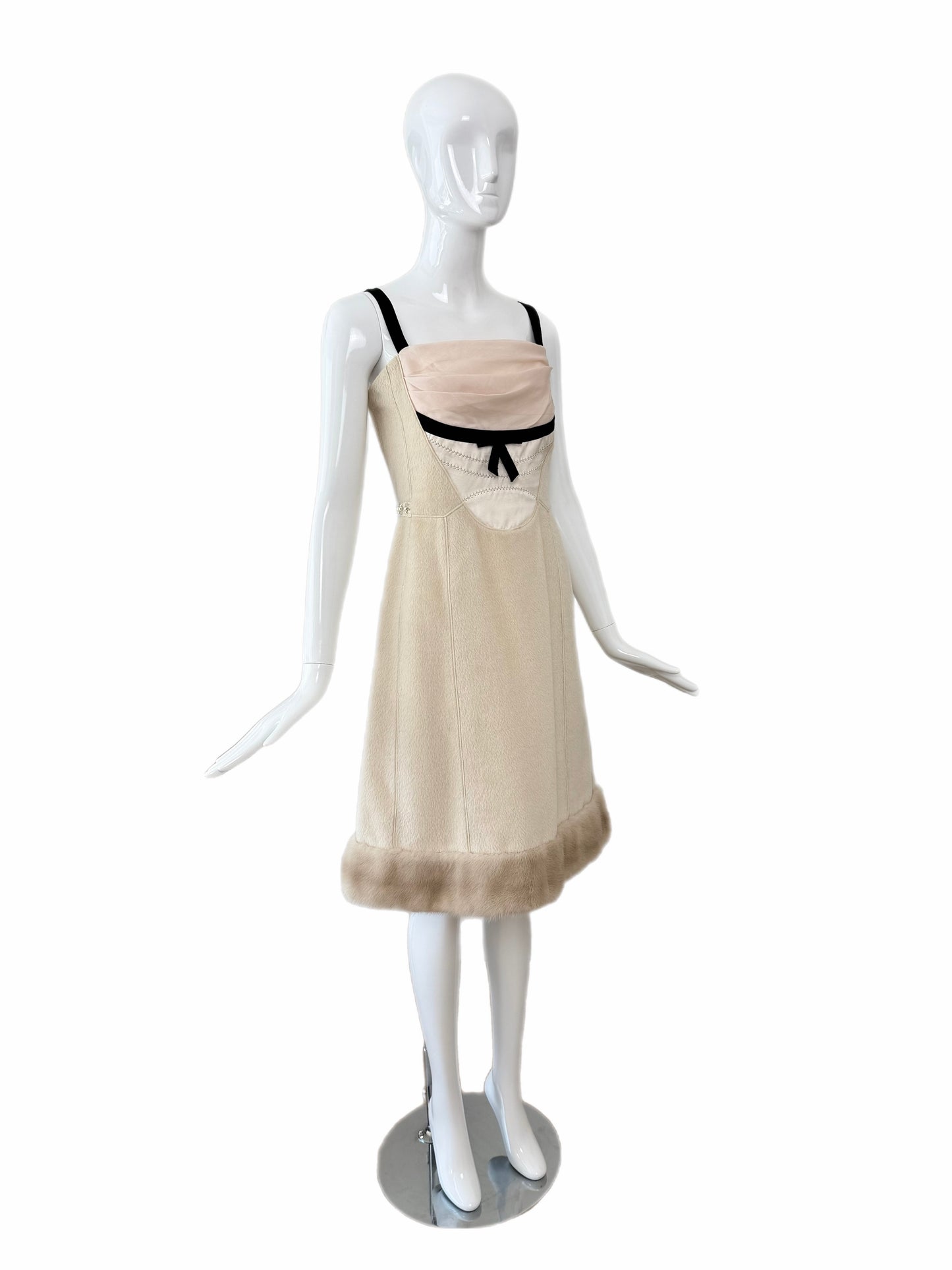 LOUIS VUITTON 2005 Vintage Mink Fur Trimmed Knee Length Dress