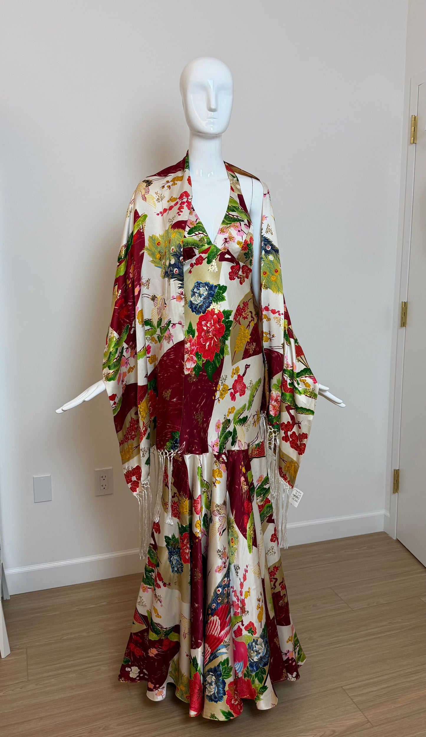SUE WONG 2005 Vintage Runway Silk Beaded Gown w. Shawl