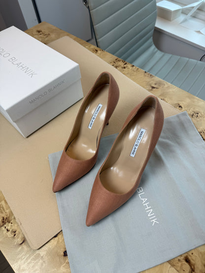MANOLO BLAHNIK Linen BB 105 Pumps Size 6.5