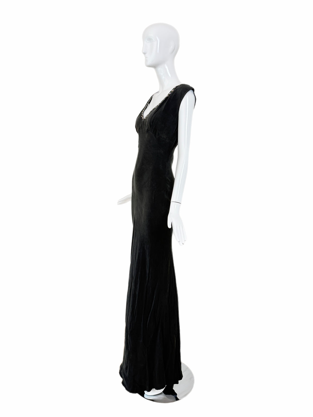 LES HABITUDES 90's Vintage Jet Black Floral Neckline Slip Gown
