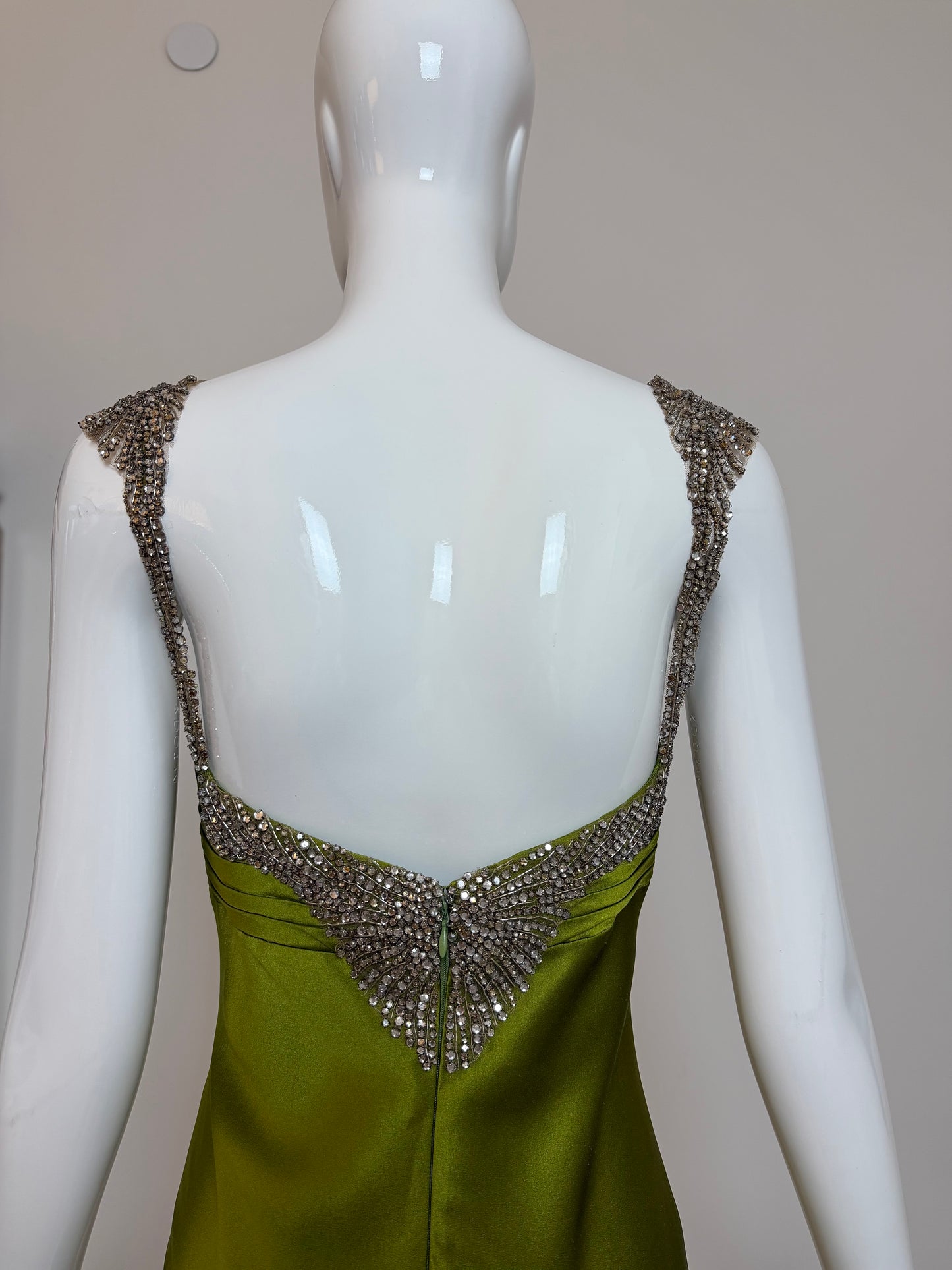 MONIQUE LHUILLIER 2005 Vintage Runway Green Silk Gown w. Crystals