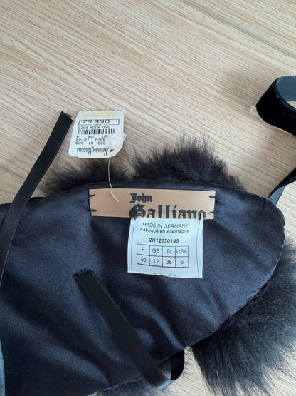JOHN GALLIANO (USA ONLY REAL FUR) 2002 Vintage Fur Topper