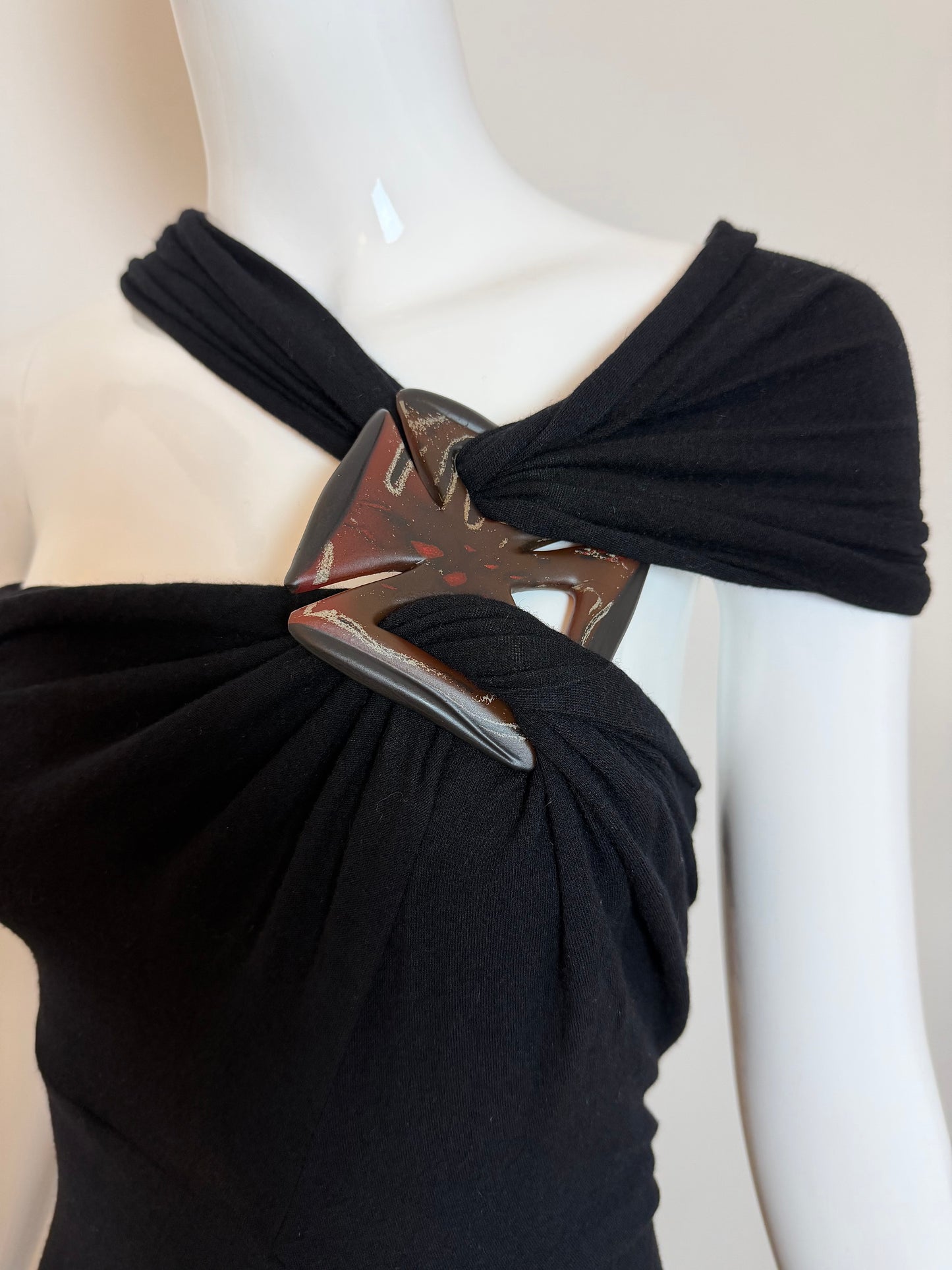 DONNA KARAN 2004 Vintage Runway Black Evening Gown w. Huge Slit