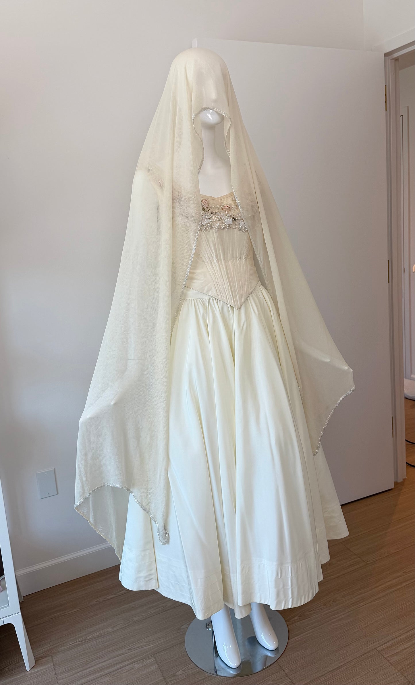 EAVIS & BROWN 90's Vintage Vanilla Ivory Beige Silk Chiffon Shawl w. Iridescent Glass Beads