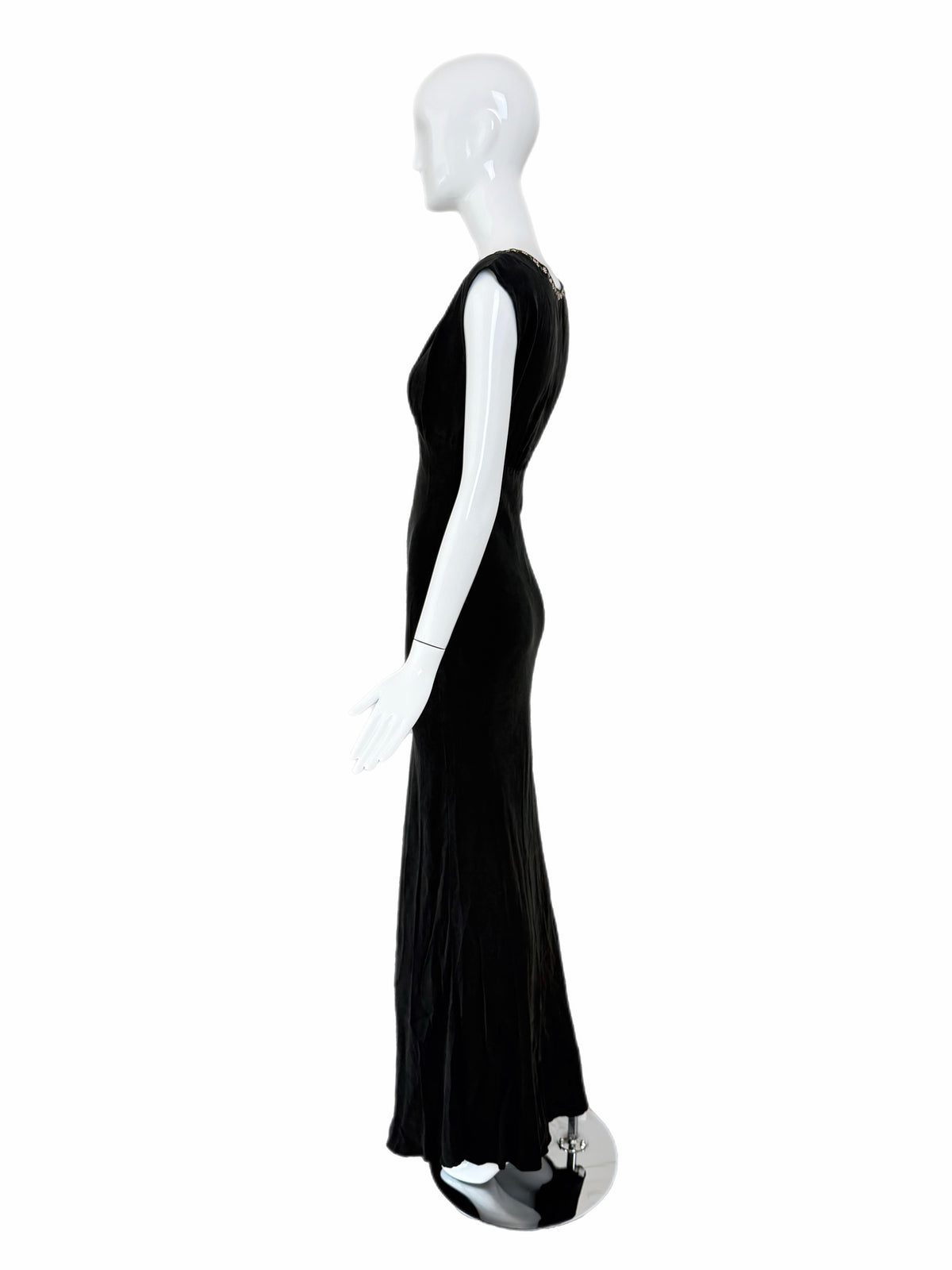 LES HABITUDES 90's Vintage Jet Black Floral Neckline Slip Gown