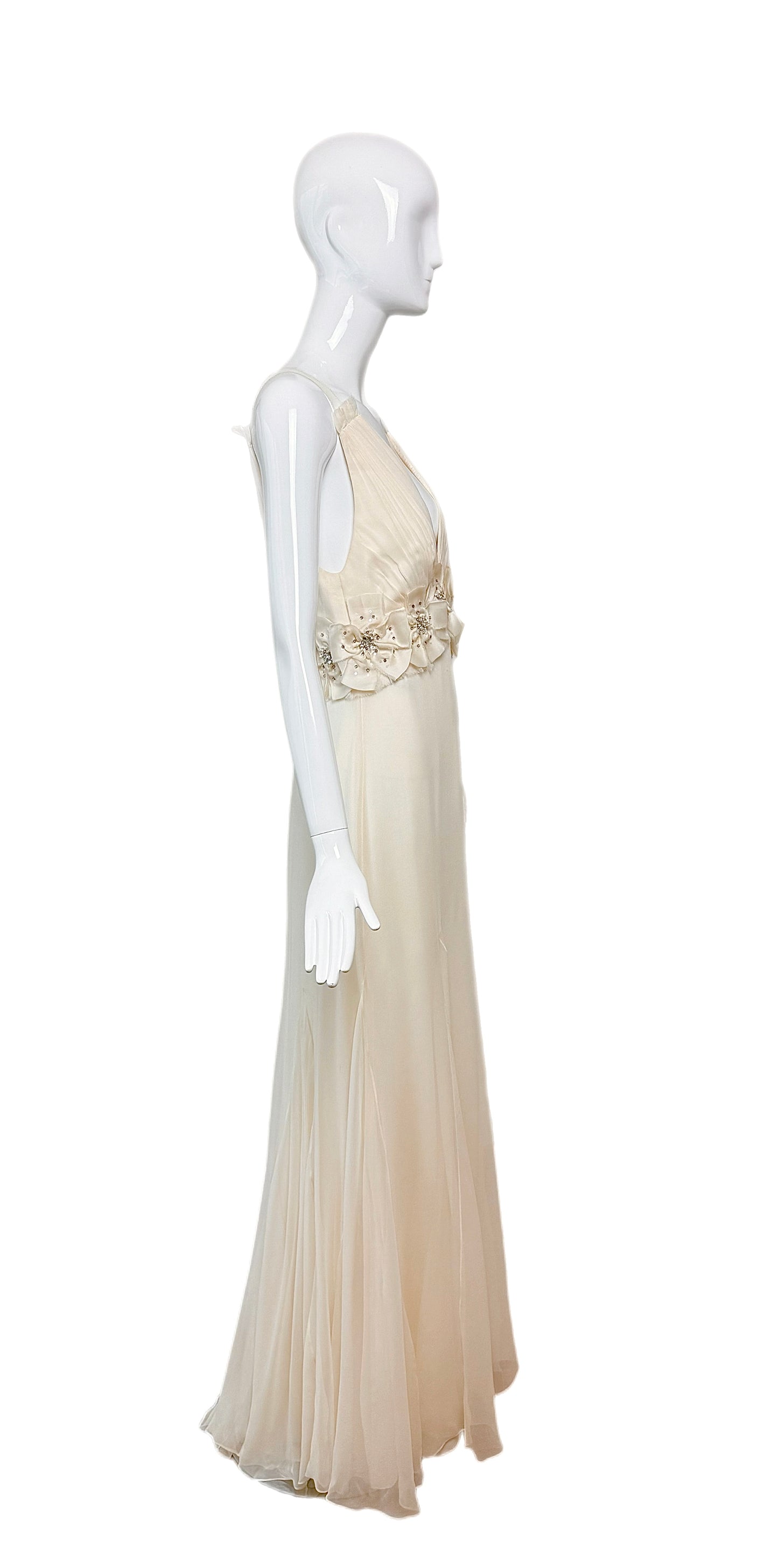 MONIQUE LHUILLIER 2007 Vintage Runway Flower Motif Bridal Gown