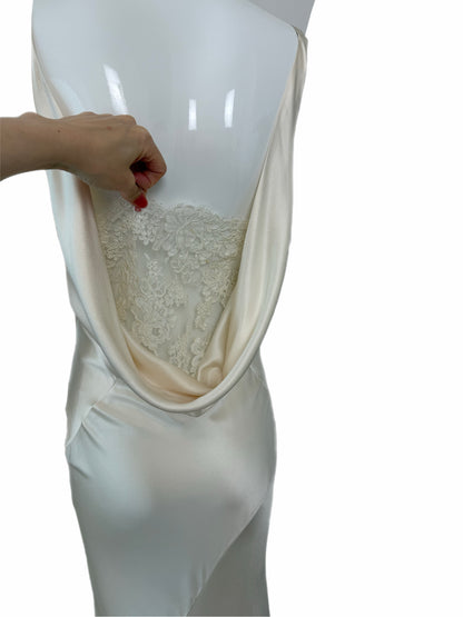 LES HABITUDES Vintage Ivory Silk Wedding Dress w. Open Cowl Lace Back