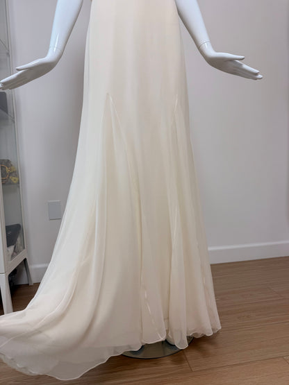 MONIQUE LHUILLIER 2007 Vintage Runway Flower Motif Bridal Gown