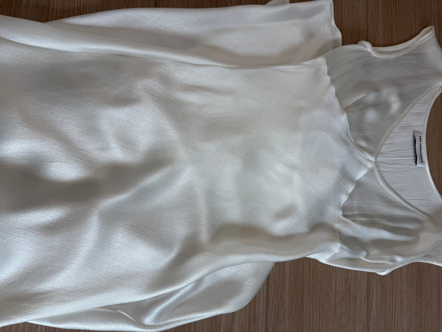 LES HABITUDES 90's Vintage Ivory Crinkle Effect Gown