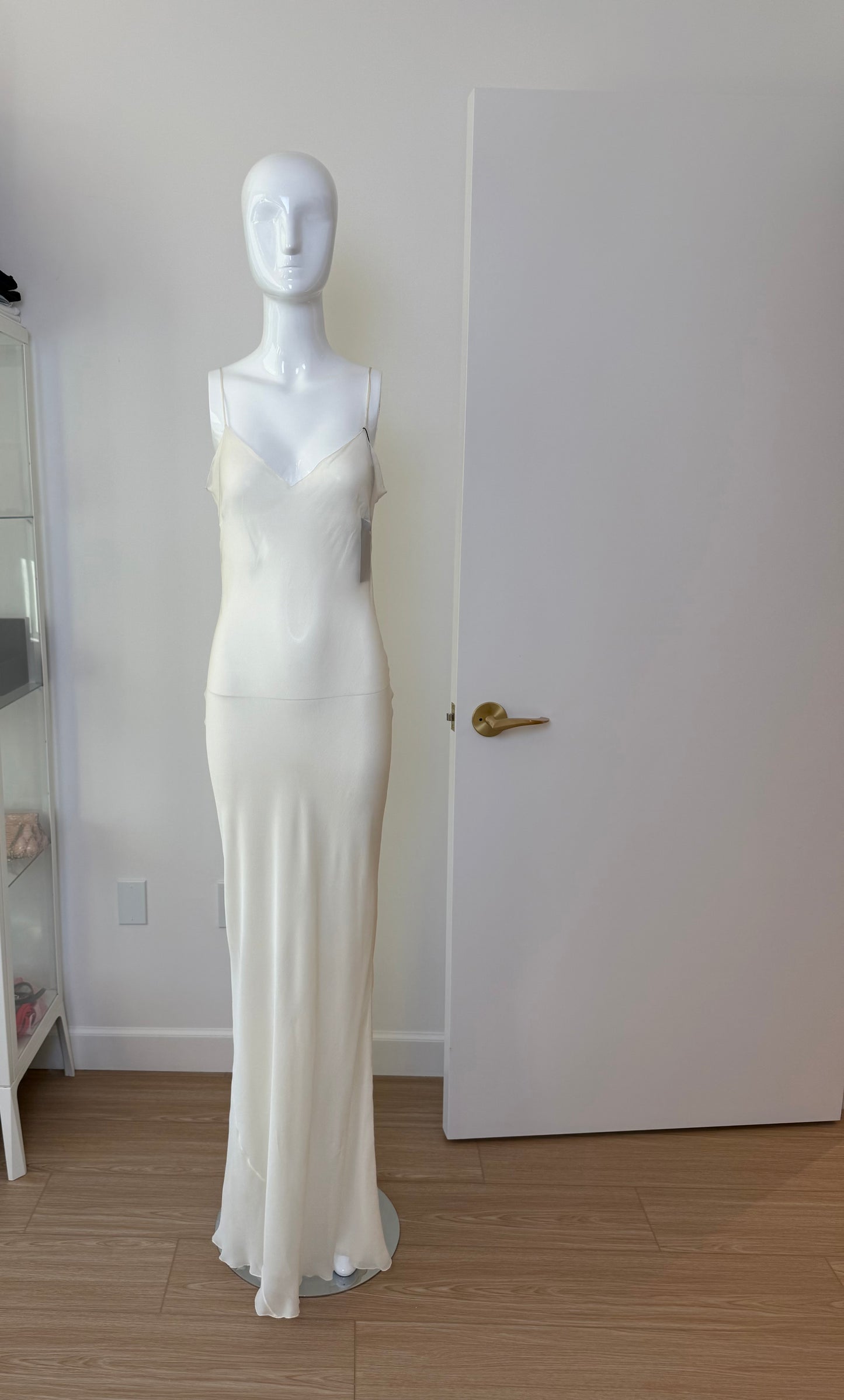 ALBERTA FERRETTI 1997 Vintage Ivory Silk Wedding Gown w. Flower