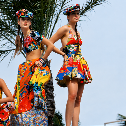 GIANNI VERSACE VERSUS 1993 Vintage Iconic Mini Dress w. Tulle Underlay